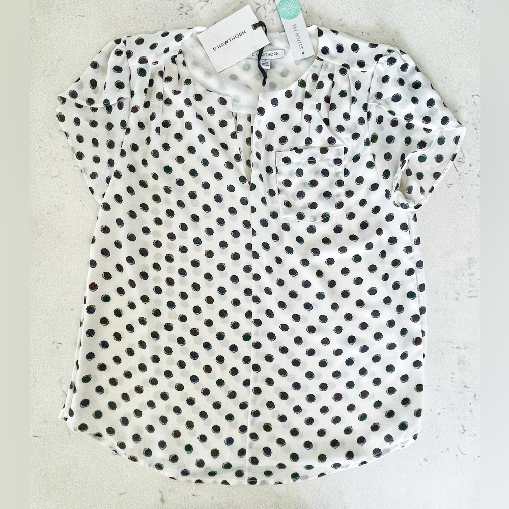 41 HAWTHORN Carol White and Black Tulip Detail Sleeveless Blouse M Petite NWT